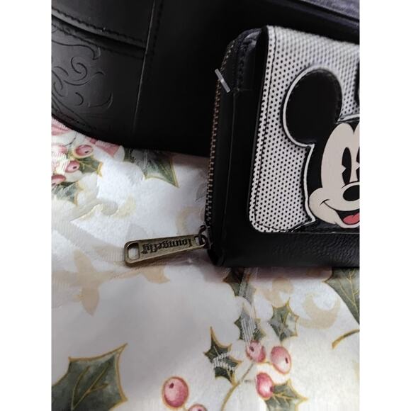 Disney Official Lounge fly Zip Around Wallet featuring Mickey & Pluto Black